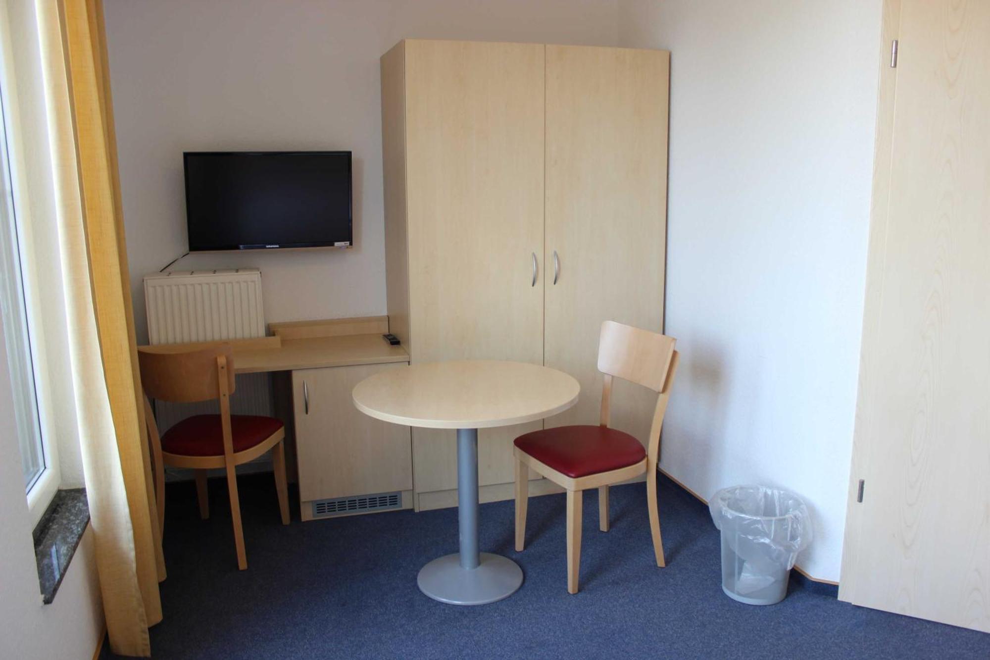 Gaestehaus Zum Wolffenturm Lehrensteinsfeld Δωμάτιο φωτογραφία