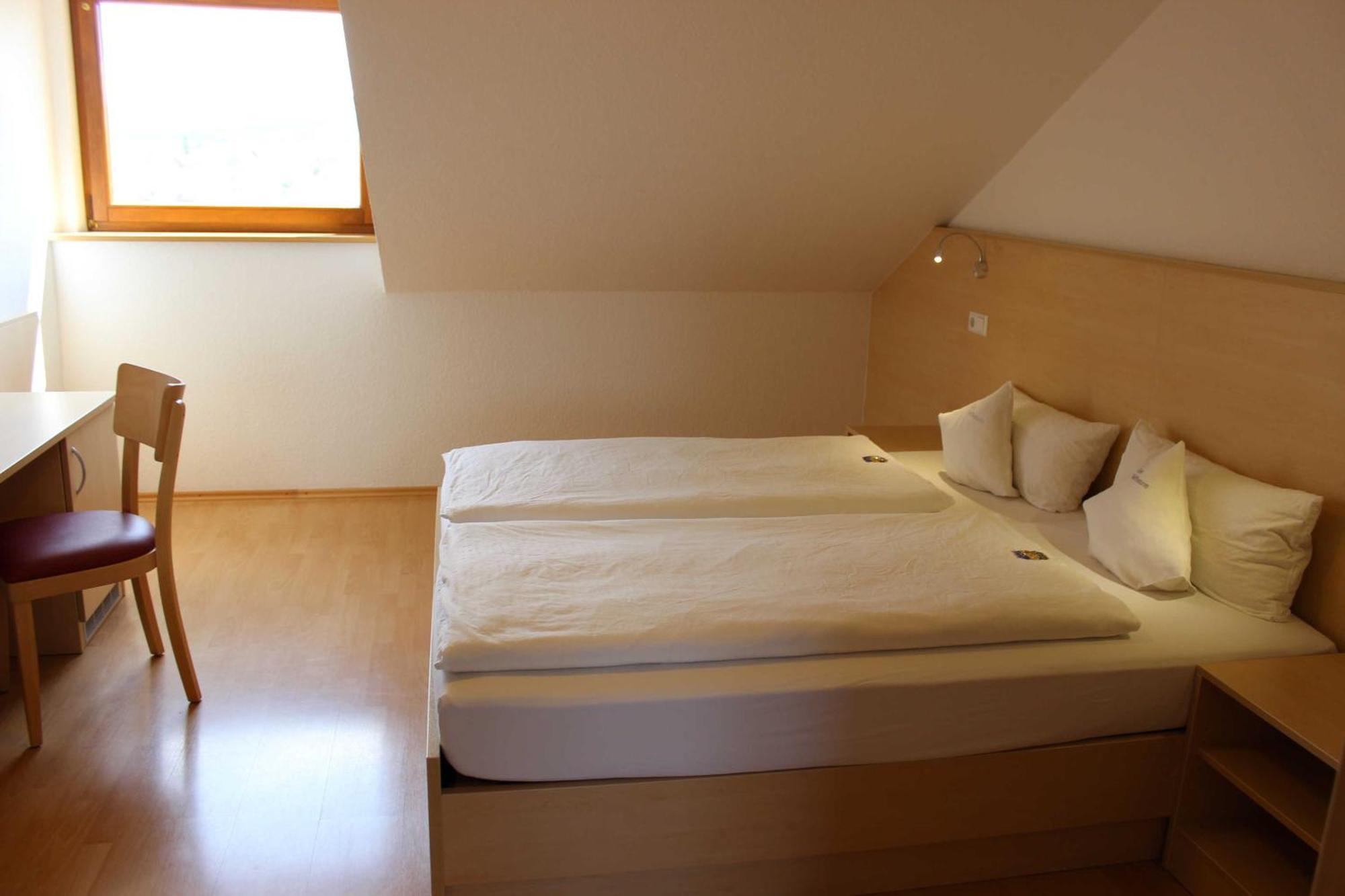 Gaestehaus Zum Wolffenturm Lehrensteinsfeld Δωμάτιο φωτογραφία